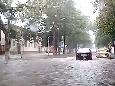 Утренний ливень затопил Кореновск