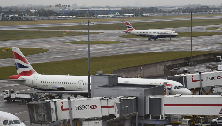 Взрывы и дрон: ЧП у лондонских аэропортов Хитроу и Гатвик