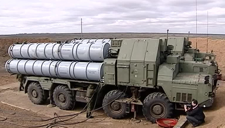 Появилось видео выгрузки С-300 в Сирии