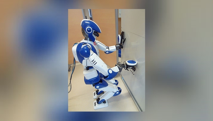 Робот хотевший стать человеком. Роботы человекоподобные в России. Человекоподобный робот 3д модель. Из чего состоит человекоподобный робот. 2006 Человекоподобный промышленный робот.