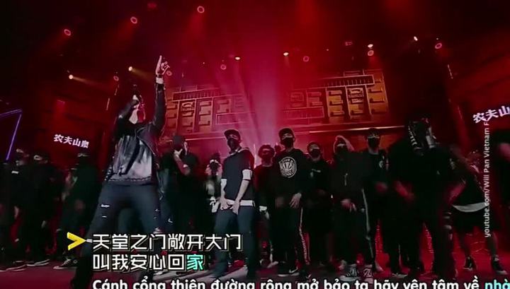 На китайском телевидении запретили рэп, хип-хоп и тату