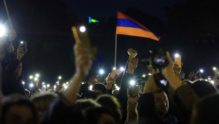 Оппозиция в Армении не сдается: дорога к армяно-грузинской границе перекрыта