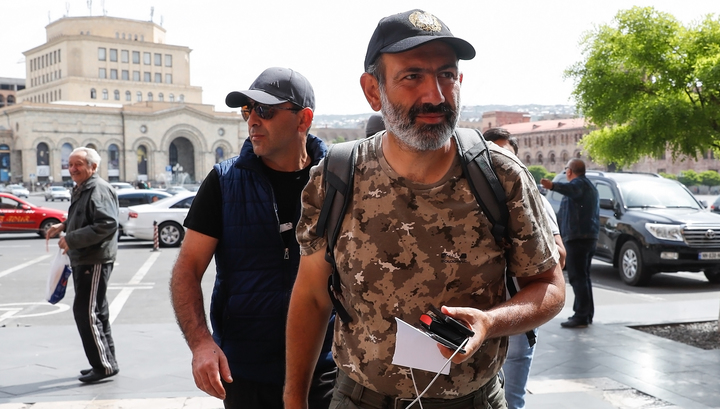 Пашинян еще не стал премьером, но уже назвал условие своей отставки