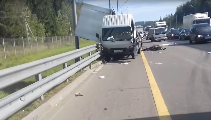 Появилось видео с места смертельной аварии на Новорижском шоссе