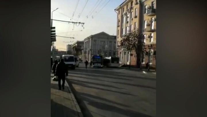 Ростовский водитель руками пытался остановить сбежавший автобус