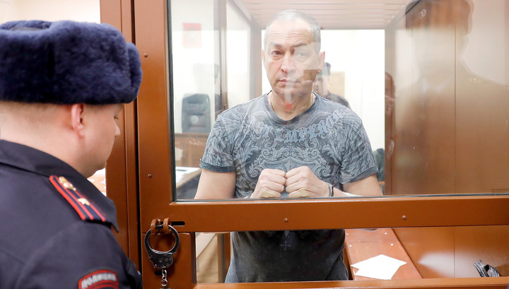 Перечисление имущества экс-главы Серпухова заняло у судьи 40 минут
