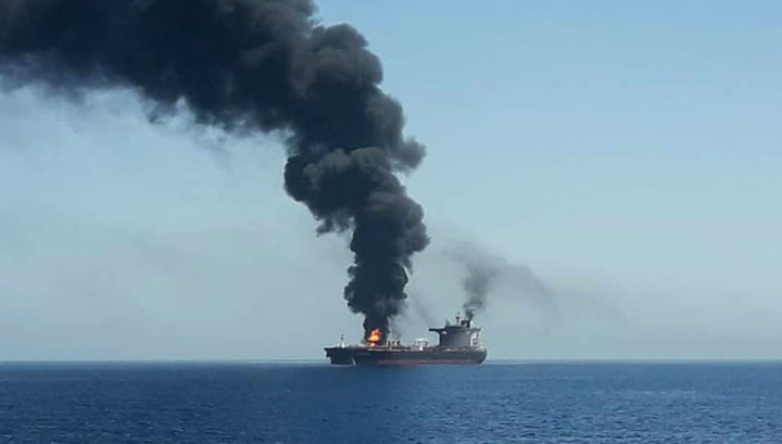 Япония: один из танкеров, атакованных в Оманском заливе, вез метанол
