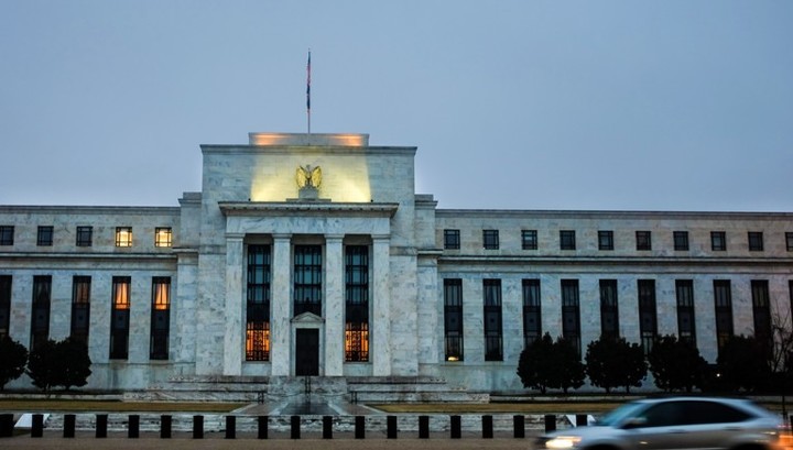 В руководстве ФРС вновь заявили о возможности снижения процентных ставок