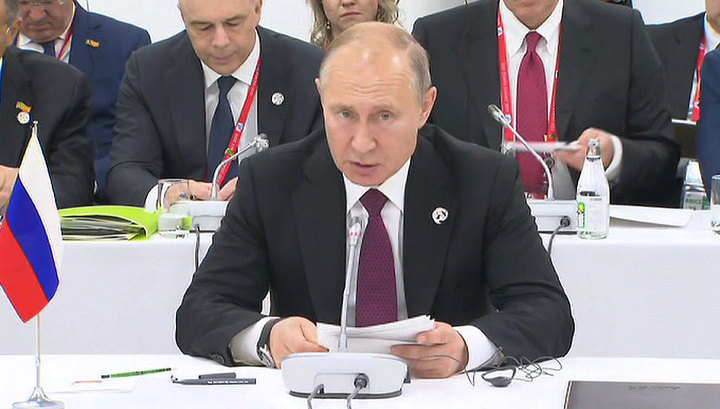 Заседание лидеров стран БРИКС: Путин обеспокоен ситуацией в глобальной экономике