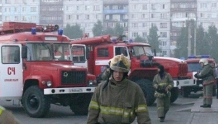 Из горящей пятиэтажки в Приморье эвакуировали 26 человек
