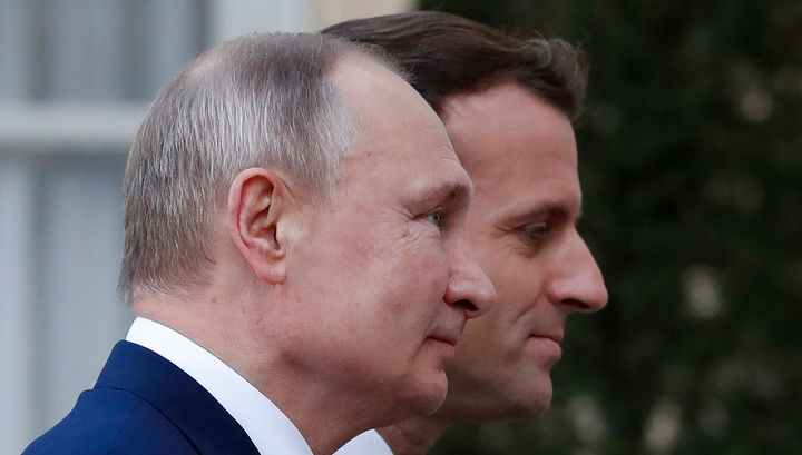 Путин встречается с Макроном в Золотом зале Елисейского дворца