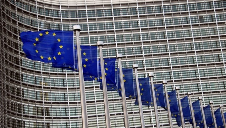Еврокомиссия предлагает временно запретить в ЕС системы распознавания лиц