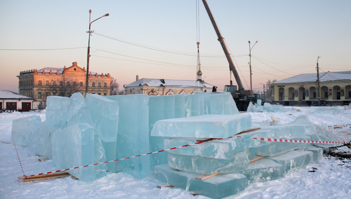 В Новокузнецке ищут желающих за деньги разрушить снежный городок