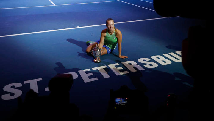 Теннисистка Бертенс во второй раз стала победительницей турнира в Петербурге