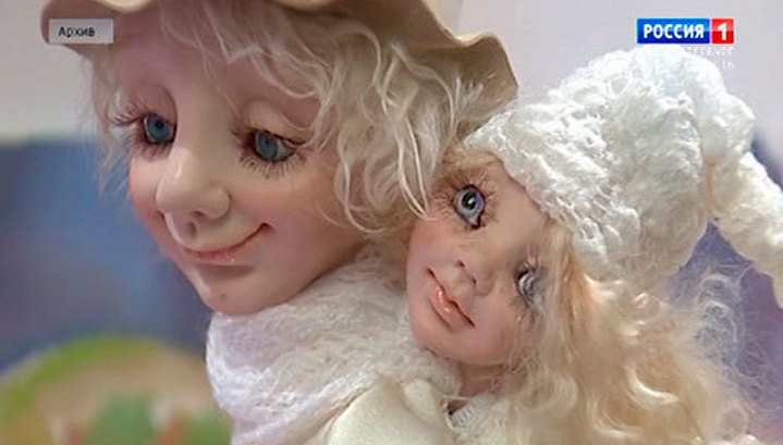 В Петербурге ищут выставочные куклы погибшей во время теракта художницы
