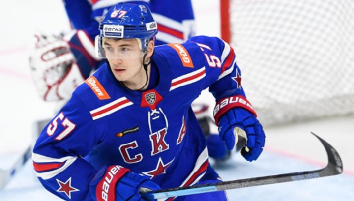 Хоккеист Швец-Роговой подписал новый контракт со СКА