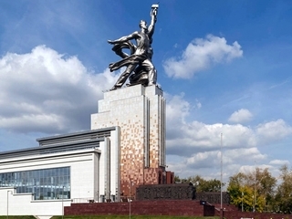 В выставочном центре