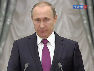 Путин присвоил звания народных артистов России Вернику, Носику и Рутберг