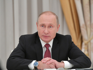 Владимир Путин призвал создать в регионах России сеть культурных центров
