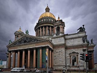 В Петербурге открылась выставка, посвященная Исаакиевскому собору