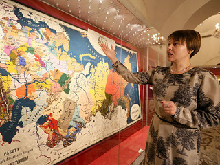 Вышитую карту Российской империи увидят жители Владивостока