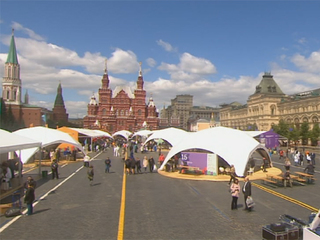 В столице начал работу книжный фестиваль «Красная площадь»