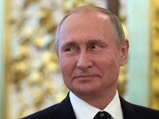 Владимир Путин поприветствовал участников кинофорума “Алые паруса Артека”