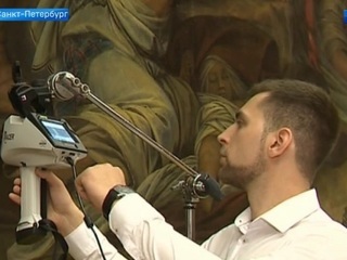 В Русском музее восстанавливают картины и скульптуры с помощью современных технологий