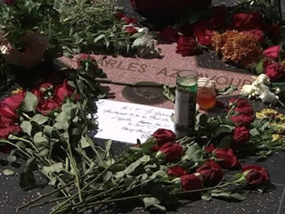 В Париже отдали дань памяти Шарлю Азнавуру