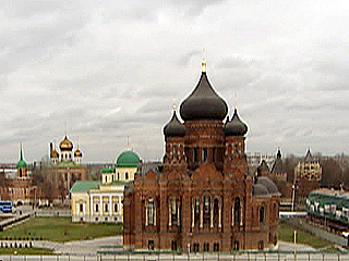 «Театральный дворик»: IV Международный фестиваль уличных театров в Туле