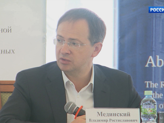 Владимир Мединский предложил разработать «Концепцию развития библиотечного дела»