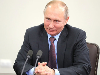 Владимир Путин распределил гранты в сфере культуры и искусства