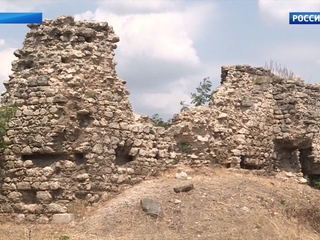 Крымскому музею истории и археологии передали 15 тысяч артефактов Золотой Орды