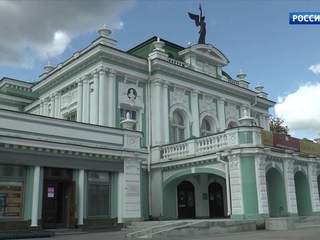 В Омске спасают от грунтовых вод фундамент здания старейшего театра