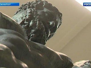 В Петербурге восстанавливают скульптуру Геркулеса Фарнезского