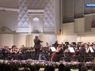 Жан-Кристоф Спинози выступил в Москве с Российским молодежным симфоническим оркестром