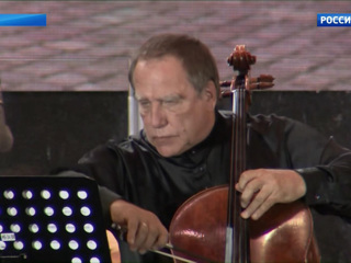 Сергей Ролдугин и Павел Милюков выступили на фестивале “Сочи. Сириус”