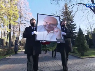 Церемония прощания с Михаилом Жванецким прошла в закрытом режиме