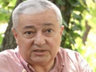 Литературовед Авик Исаакян удостоен медали Пушкина