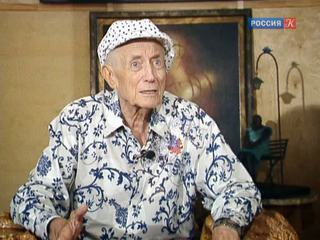 Евтушенко продолжает работу над десятитомником