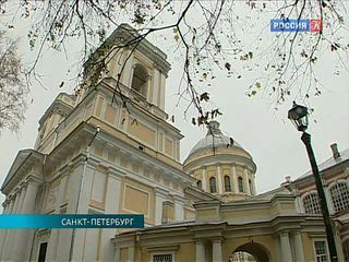 Литургия и крестный ход в честь 300-летия Александро-Невской лавры