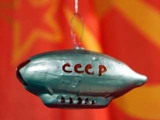 Елочные игрушки советского времени на выставке в столице