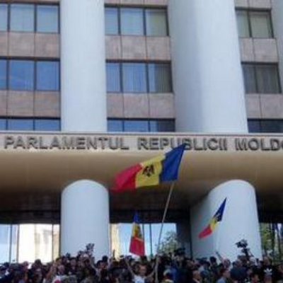 Парламент Молдавии утвердил состав правительства Парламент Молдавии утвердил состав правительства