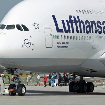 Самолёт Lufthansa экстренно сел в Тель-Авиве Самолёт Lufthansa экстренно сел в Тель-Авиве