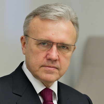 Александр Усс, победивший на выборах губернатора Красноярского края, вступил в должность Александр Усс, победивший на выборах губернатора Красноярского края, вступил в должность
