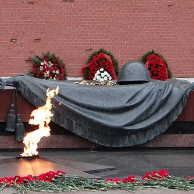 Путин 22 июня возложит цветы к Могиле Неизвестного Солдата Путин 22 июня возложит цветы к Могиле Неизвестного Солдата