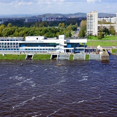 Уровень реки у Комсомольска-на-Амуре превысил отметку в 704 сантиметра Уровень реки у Комсомольска-на-Амуре превысил отметку в 704 сантиметра