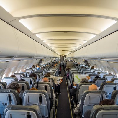 Airbus А321 российской авиакомпании не смог приземлиться в болгарской Варне с первой попытки Airbus А321 российской авиакомпании не смог приземлиться в болгарской Варне с первой попытки