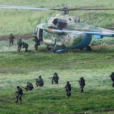 Более тысячи военнослужащих ВДВ будут десантированы в рамках учений Более тысячи военнослужащих ВДВ будут десантированы в рамках учений