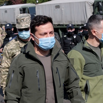 Зеленский посетил курсанта, выжившего в авиакатастрофе Ан-26 Зеленский посетил курсанта, выжившего в авиакатастрофе Ан-26